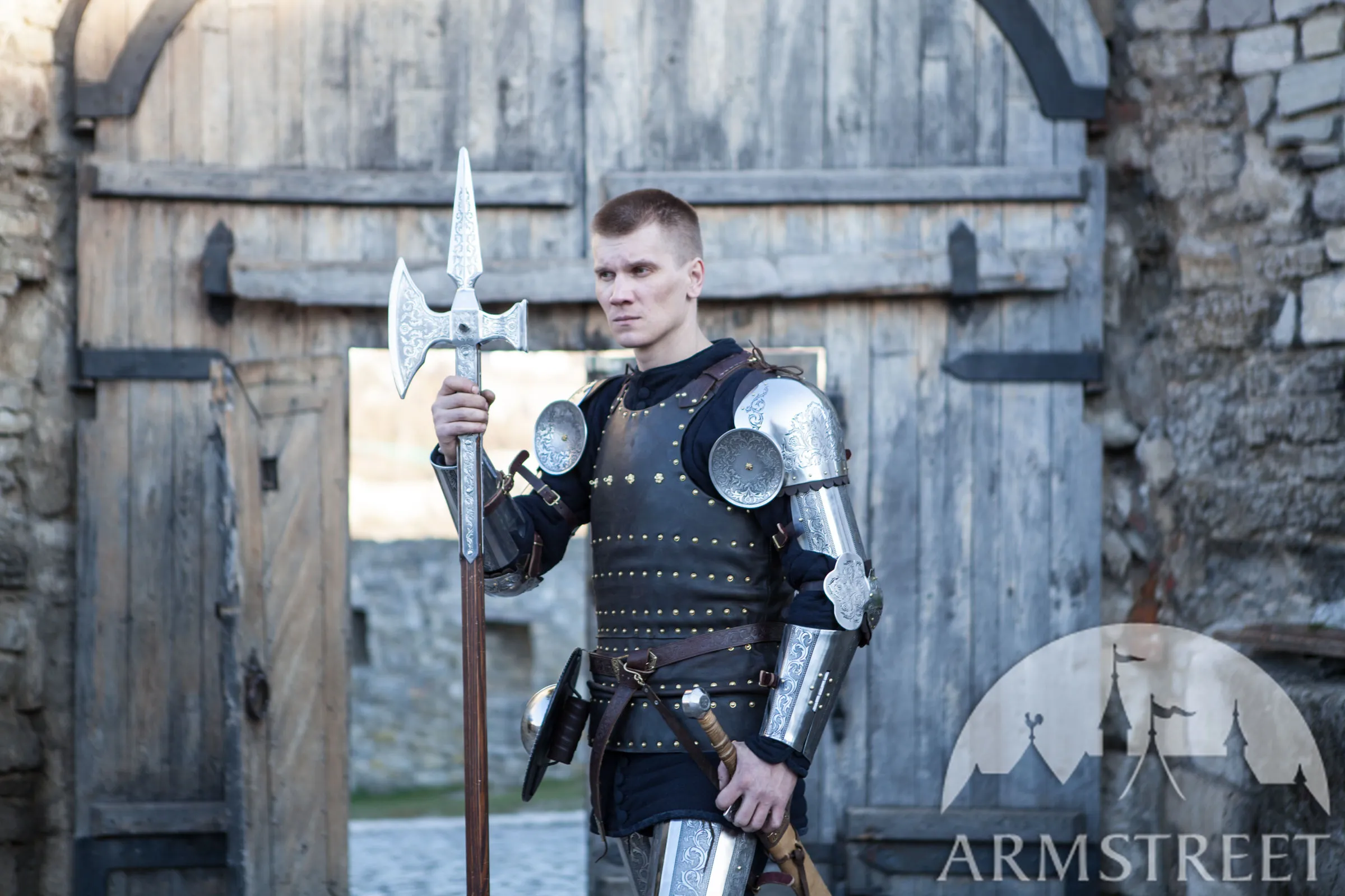 Arm Armor “Knight of Fortune”