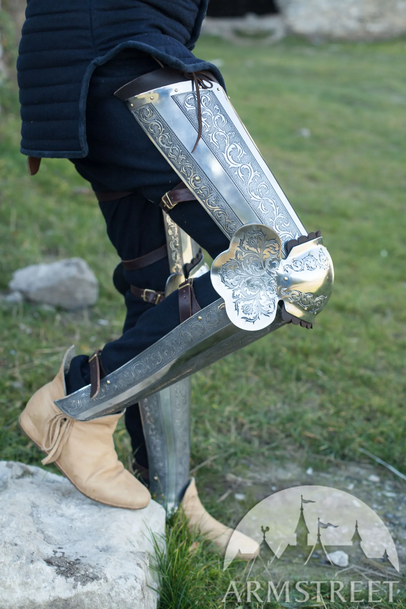 Leg Armor “Knight of Fortune”