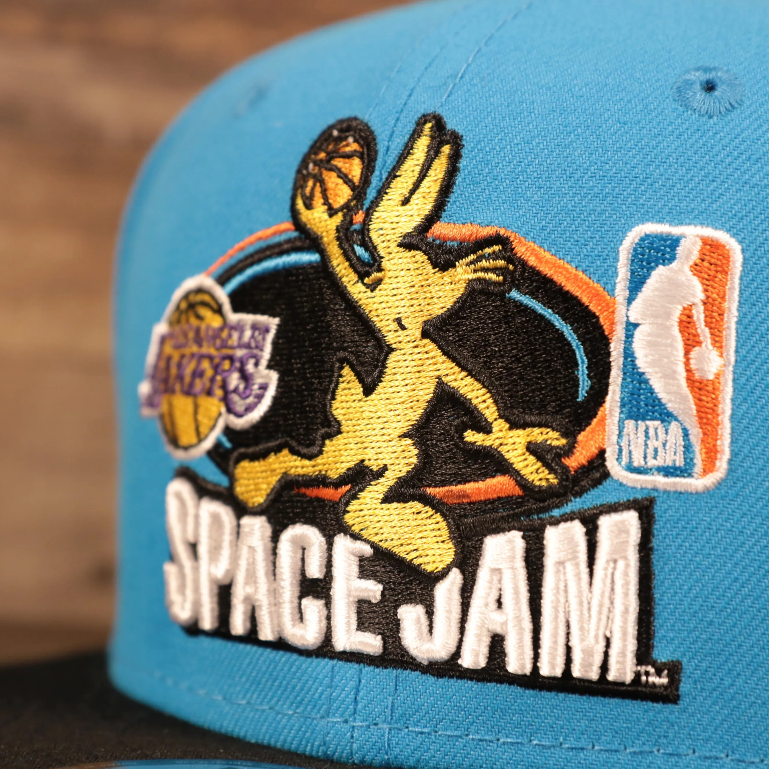 Los Angeles Lakers Bugs Bunny Lebron 18 Space Jam Matching 9Fifty Snapback Hat | Blue/Black