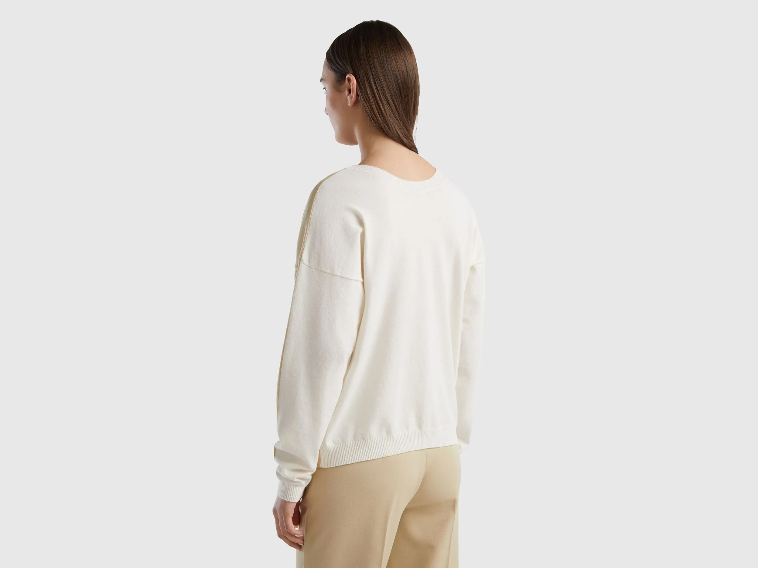 Viscose blend sweater - Creamy White | Benetton